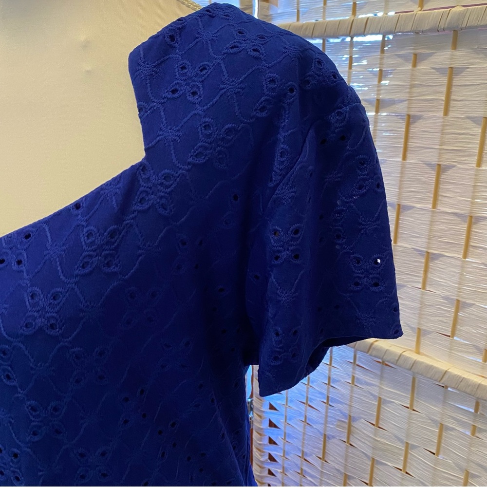 Elegant Royal Blue Eyelet Women's Dress size 12 - Picture 7 of 15